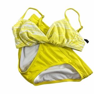 Beach start bright yellow 2 piece bikini size L
